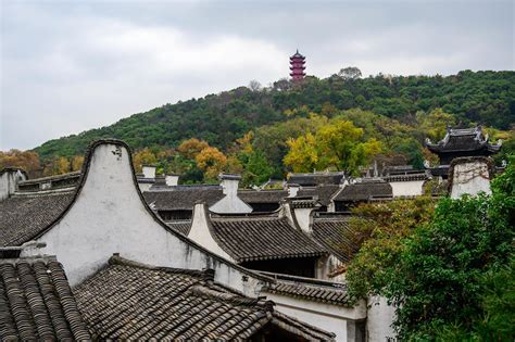 《中国古镇旅游发展趋势研究报告》发布_旅游频道_凤凰网