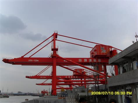 上海老港25T-12M岸边集装箱起重机工程- 上海海科工程咨询有限公司