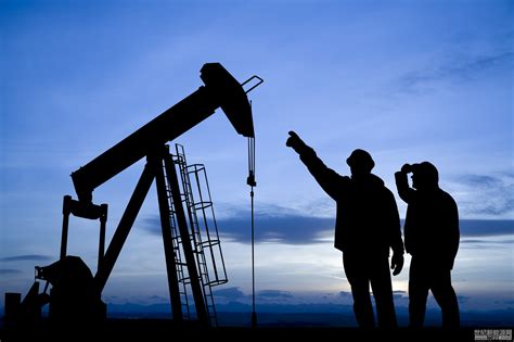 中石油、中石化半年狂赚近1000亿，油价已涨9次，7月继续？__财经头条