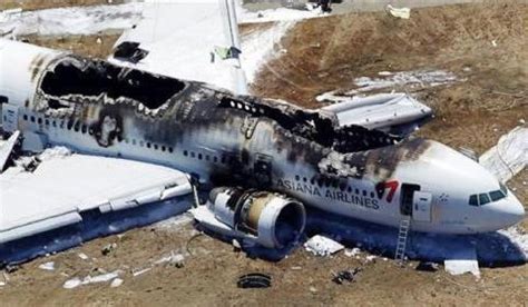 历史上的今天9月10日_1998年中国东方航空586号班机在起飞后因起落架故障迫降上海虹桥国际机场，机上137人全部生还。