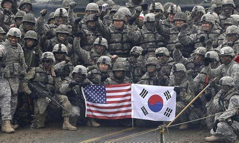 缺钱了就找日韩，一纸《安保条约》，让美国多了两部“提款机”