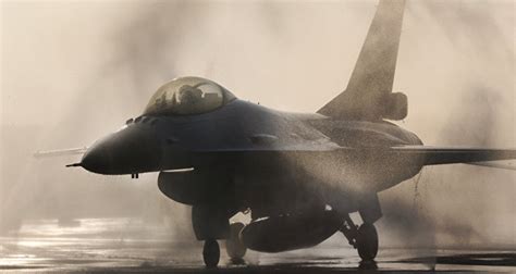 台军机一个月内两次失事 美式战机"依赖症"弊端凸显|F-16V|F-16|战斗机_新浪军事_新浪网