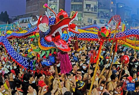 【让传统文化活起来】上海这条龙舞起来蛮优雅_文化_新民网