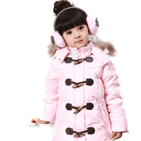 小个子女生羽绒服搭配针织衫和半身裙，温柔优雅(4)-中国着装