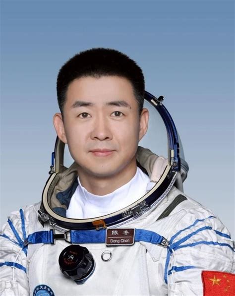历史性一刻！神舟十五号飞天圆梦，中国航天员首次太空会师