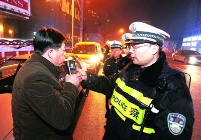 武汉一厅局级干部醉驾10米被拘 仕途受挫 法律新闻 烟台新闻网 胶东在线 国家批准的重点新闻网站
