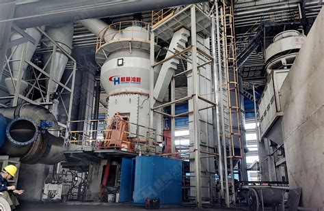 锰矿石生产线立式磨HLM2000广西钦州客户进行量产_桂林鸿程