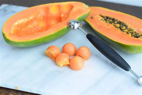 【图】木瓜籽能吃吗 原来它有这么好的功效啊_木瓜籽能吃吗_伊秀美体网|yxlady.com