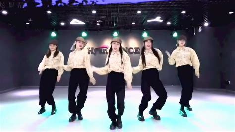 2022年会舞蹈串烧非常简单好看的抖创意音乐节目视频神曲_腾讯视频