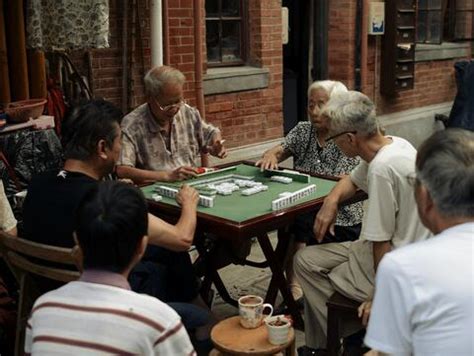四川人打麻将图片