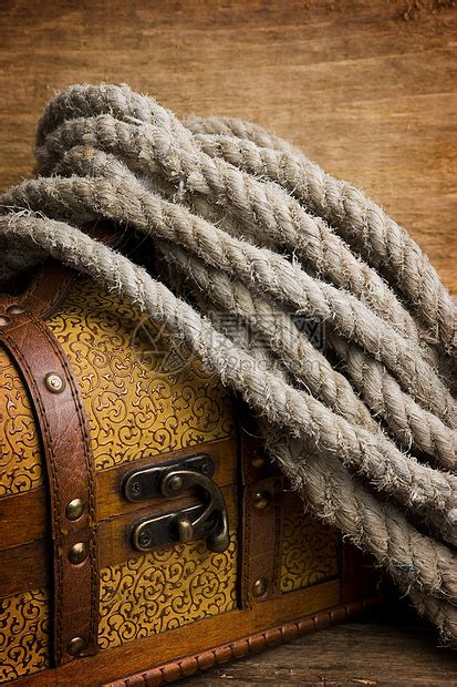 海盗藏宝箱胸部蕾丝宝藏绳索旅行木板高清图片下载-正版图片320477169-摄图网