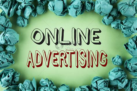网上广告网站运动的商业概念Ads电子营销SEO在纸质球中获得书面的简单背景高清图片下载-正版图片505216552-摄图网