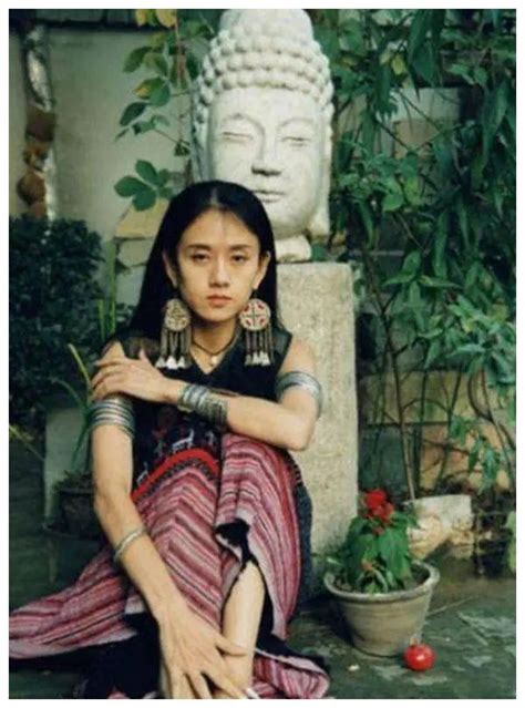 杨丽萍年轻时候的照片，简直太美了，网友：不食人间烟火