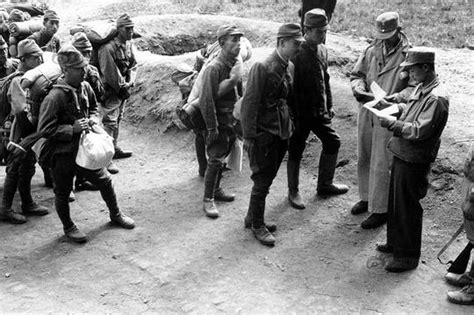 抗日战争时：一位老兵告诉我们，我军为何要优待日军战俘！