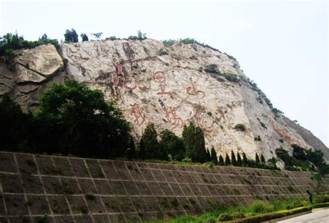 徐州九里山古战场遗址,悬崖峭壁,自然风景,摄影素材,汇图网www.huitu.com
