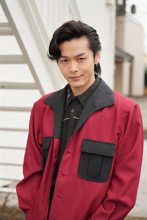 中村伦也头头像图片