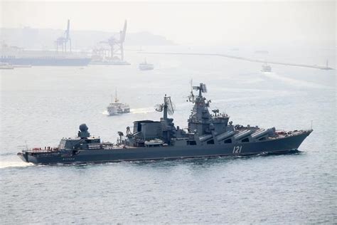 “莫斯科”号巡洋舰被重创！乌克兰认领战功，俄海军暴露致命问题_凤凰网