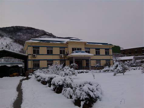 南京2013年第一场春雪：积雪厚度达18厘米 公司雪景_江苏奥迈生物科技有限公司