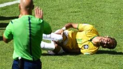 内马尔受伤全巴西冒冷汗 队医：可战哥伦比亚_世界杯_腾讯网