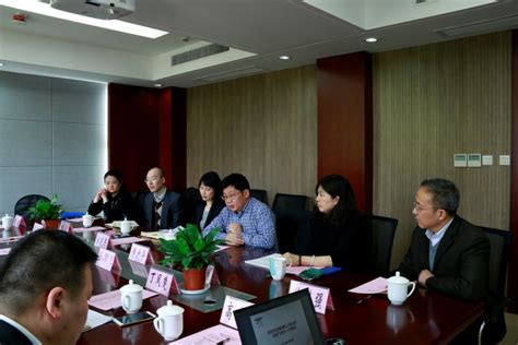 杨浦区法院任湧飞院长一行来上财法学院洽谈合作事宜