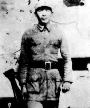 1941年1月18日，周恩来为揭露国民党顽固派制造皖南事变，在《新华日报》上发表题词-中国抗日战争-图片