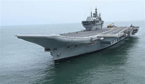 印度海军航母编队抵近巴基斯坦 已受命转入实战模式_手机新浪网