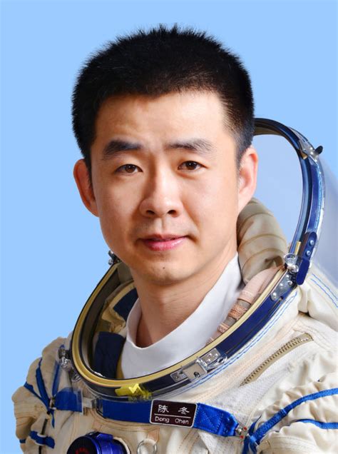 38岁陈冬太空首飞，与航天员刘洋同时入选航天工程_手机凤凰网
