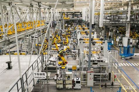 走进赛力斯重庆智慧工厂，AITO问界M5生产过程揭秘_车行天下