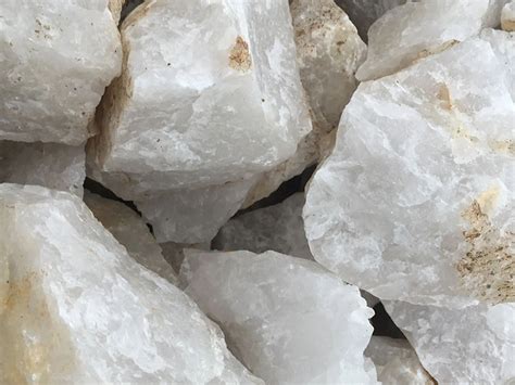 石英 地球上最常见的矿物之一-儿童淘矿科普