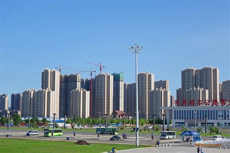 2021年齐齐哈尔市城市建设状况公报：齐齐哈尔市市政设施完成投资9.77亿元，同比增长118.75%_智研咨询