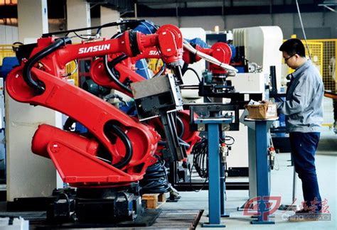 新松公司协作机器人和复合机器人全球首发--沈阳分院