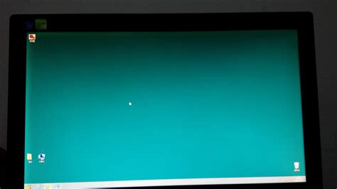 笔记本电脑屏幕上下有黑边怎么办，调整屏幕分辨率 如下图_百度知道