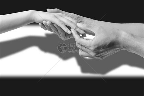 【简单手影】【图】简单手影图片欣赏 手把手教你做手影(2)_伊秀创意|yxlady.com