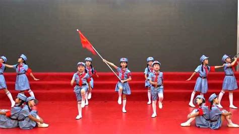 小学生表演唱《共产儿童团团歌》丨来自绥阳县城南小学_腾讯视频
