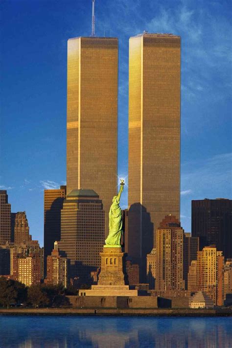 历史上的今天9月11日_2001年九一一事件：美国世界贸易中心和五角大楼先后受到恐怖分子劫持的飞机的撞击，共造成2,996人死亡。（包括：美国 ...