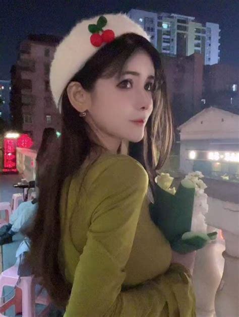 陈萝莉图片