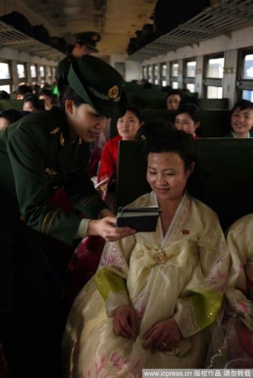 朝鲜领导人金正恩车队抵达河内-大河网