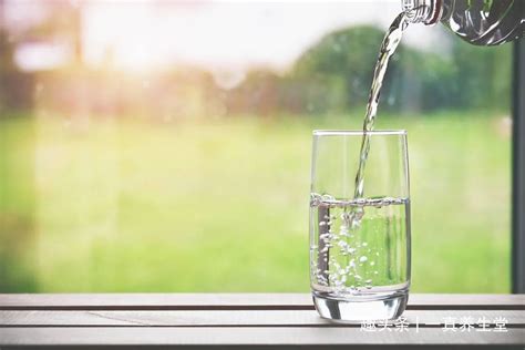 肿瘤专家忠告：每天坚持喝白开水，真的不是害你！