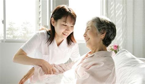 一批上海养老护理员等将赴日本最大社会福利机构培训，能给上海养老服务带来什么？|养老|旭川|养老服务_新浪新闻