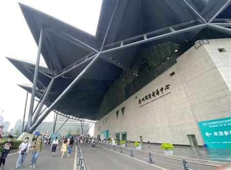 鲁班奖项目万里行丨改变一座城，郑州国际会展中心的“大伞”如何撑起城市未来？ - 移动端官网