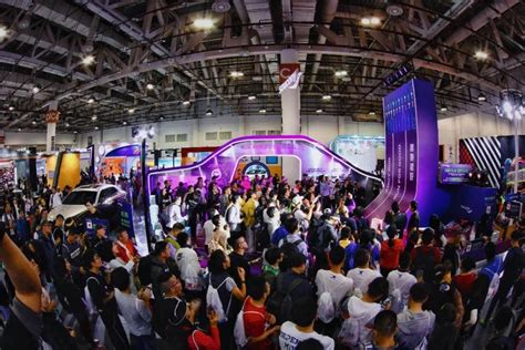 世界跑鞋 | 中国特步品牌战略升级发布会|资讯-元素谷(OSOGOO)