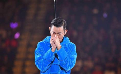 刘德华演唱会退票方案引不满：只退六场、手续麻烦、到账漫长 - 周到上海