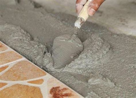 贴墙砖用水泥还是用瓷砖胶粘剂好 - 麦高建材