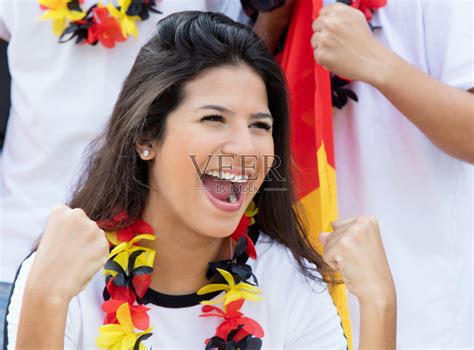 快乐的德国球迷在体育场照片摄影图片_ID:312622043-Veer图库