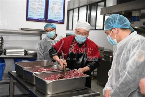 江西宜春：守护校园食品安全-人民图片网