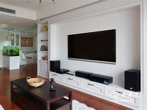 客厅做满墙电视柜有很多的优势 好看又能装 - 家居设计 - 新创意设计_创意，让设计更多彩！设计，让生活更美好