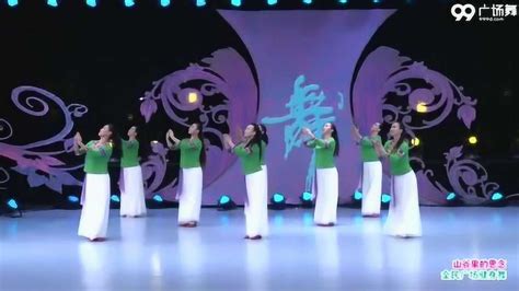 糖豆精选：杨丽萍广场舞《十送红军》32步广场舞视频大全_腾讯视频