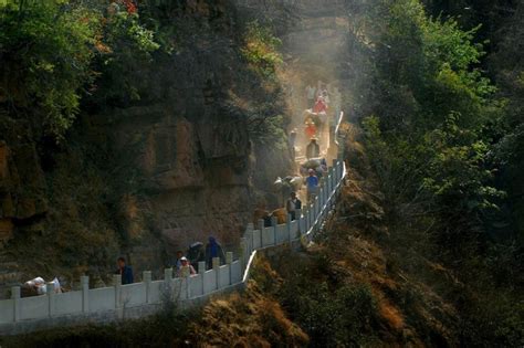 云南省楚雄州武定大裂谷 - 中国国家地理最美观景拍摄点