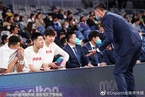 360体育-男篮世预赛-中国男篮106-73大胜日本 赵睿27分5助