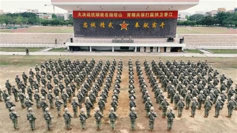 解放军驻港部队组织2023年度首次联合巡逻_凤凰网视频_凤凰网